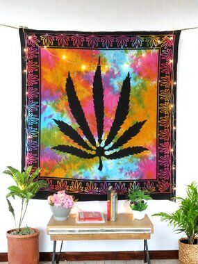 Oussum Wall Hanging Cotton tie-dye multicolor cannabis leaf Poster Tapestry